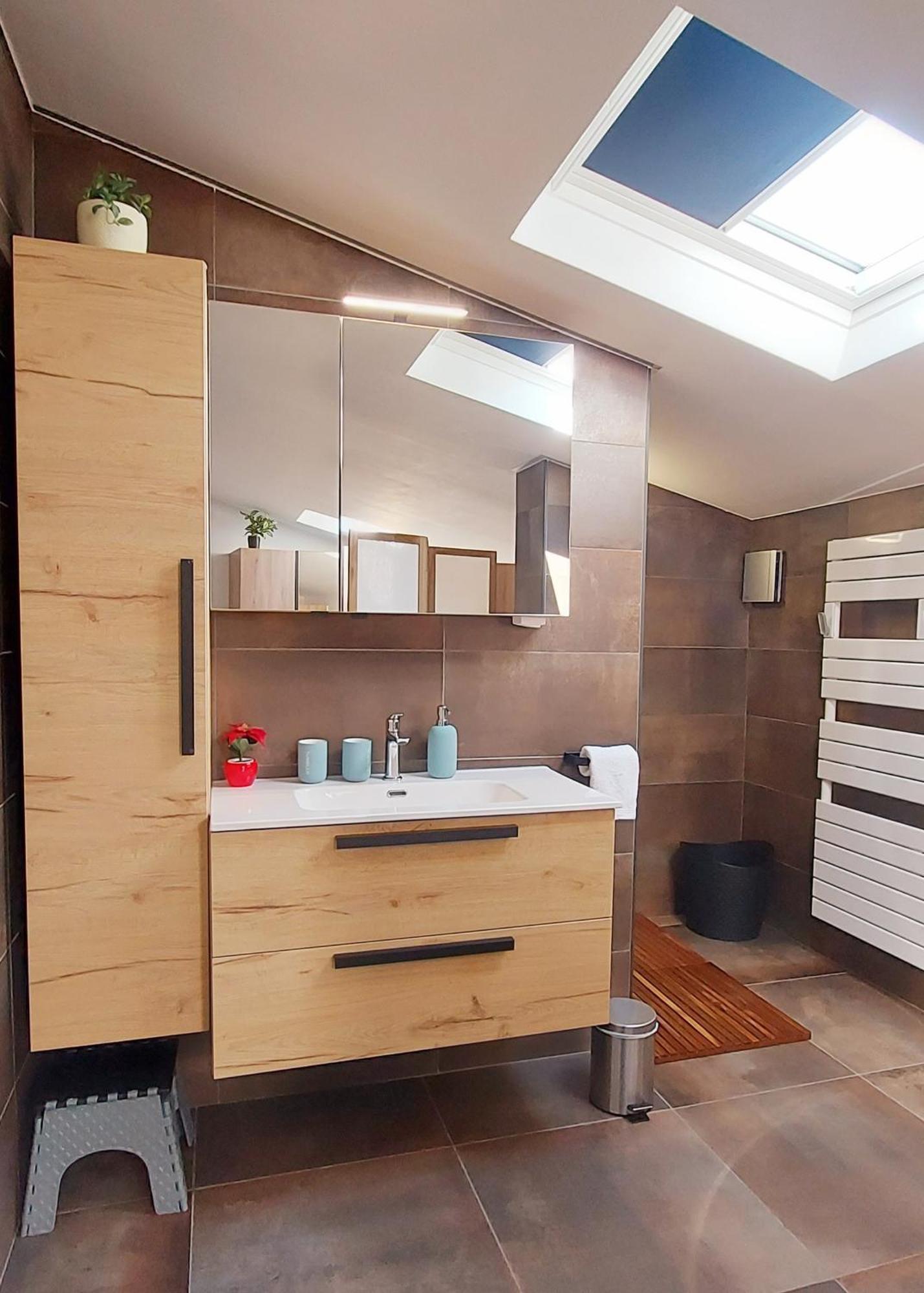 Spacieuse Dependance Duplex 50 M2 Classe 3 Etoiles Sans Vis-A-Vis Gréoux-les-Bains Eksteriør bilde