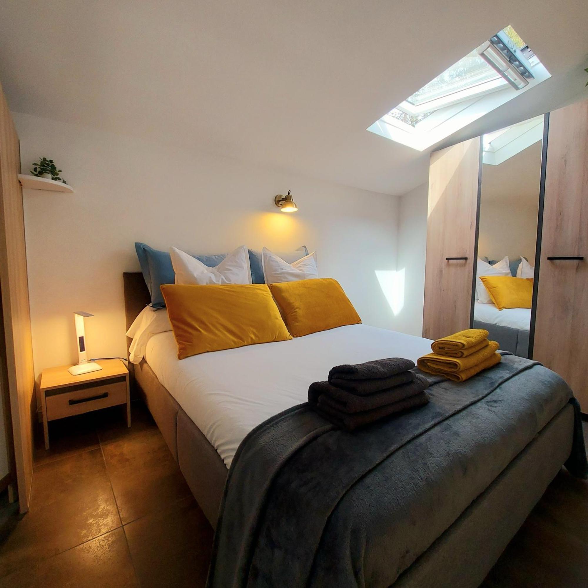 Spacieuse Dependance Duplex 50 M2 Classe 3 Etoiles Sans Vis-A-Vis Gréoux-les-Bains Eksteriør bilde
