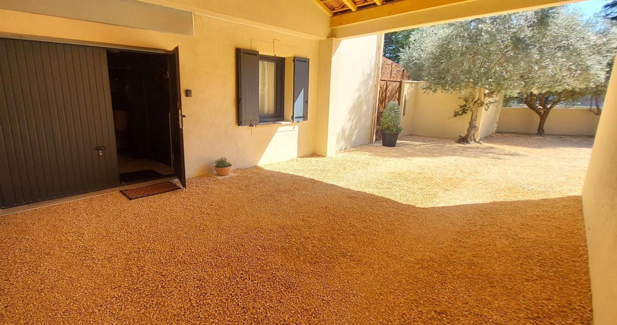 Spacieuse Dependance Duplex 50 M2 Classe 3 Etoiles Sans Vis-A-Vis Gréoux-les-Bains Eksteriør bilde